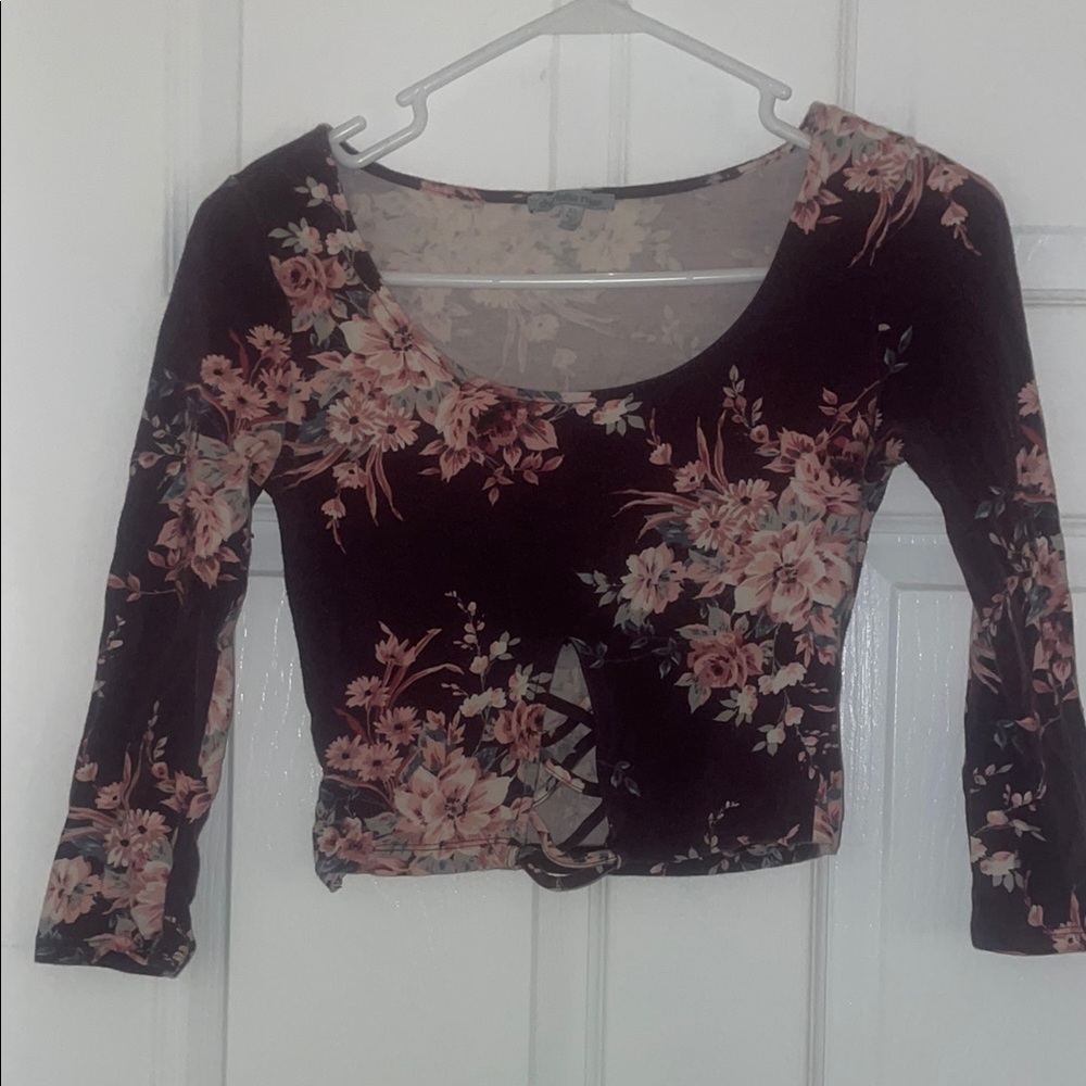 Charlotte Russe Black and Pink 3/4 Sleeve Crop Blouse